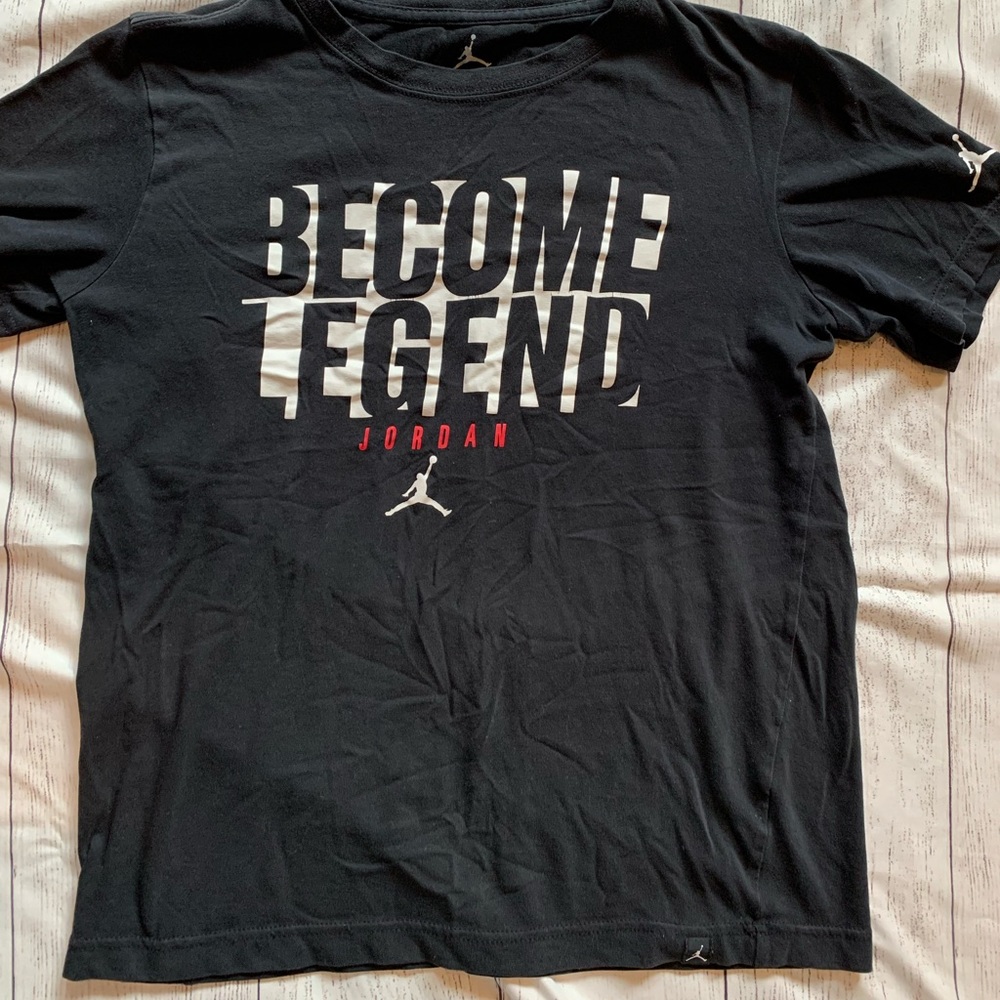 Kids sz XL 18/20 Jordan gray shirt 
Excellent cond